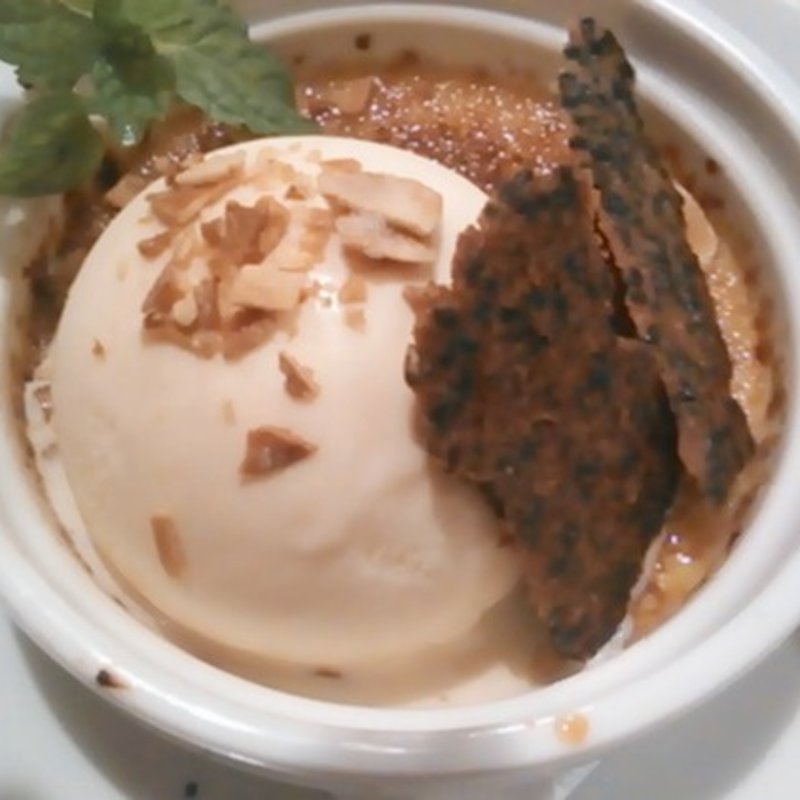 クレームブリュレ　with　アイスクリーム(コックマン)