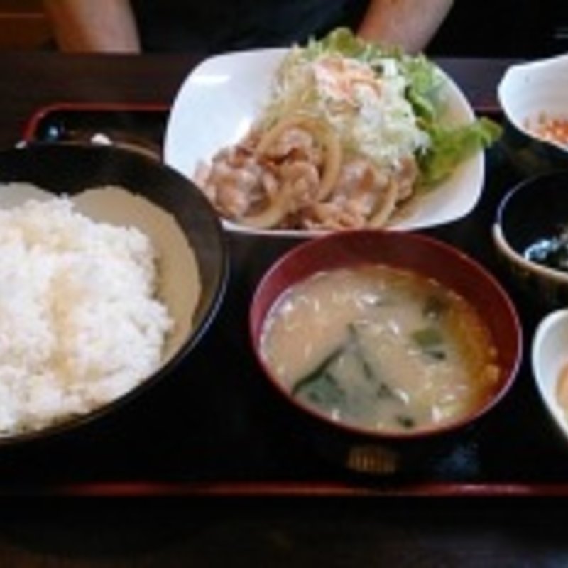 生姜焼き定食(和風居酒屋 新喜)