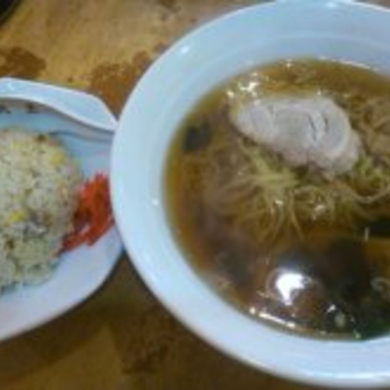 ラーメンと半チャーハンセット(元祖中華つけ麺大王 伊勢佐木町店)