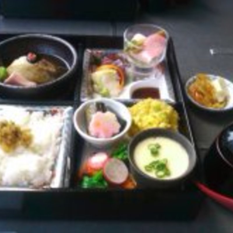 ランチ　会席弁当(遊膳クレビー)