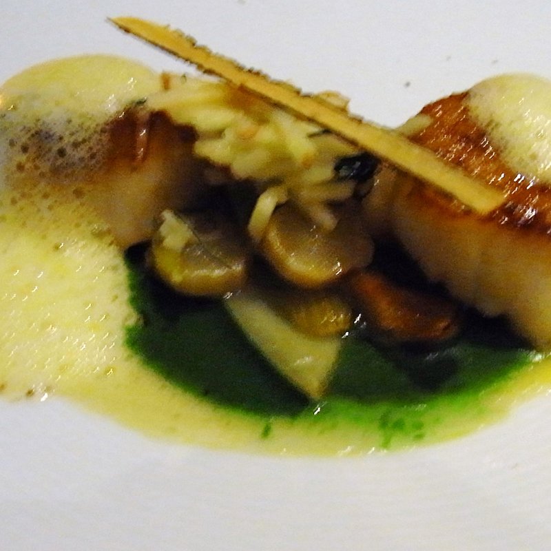 ほたてのグリルスペシャルソース(Auberge du Soleil Restaurant)