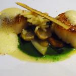 ほたてのグリルスペシャルソース(Auberge du Soleil Restaurant)
