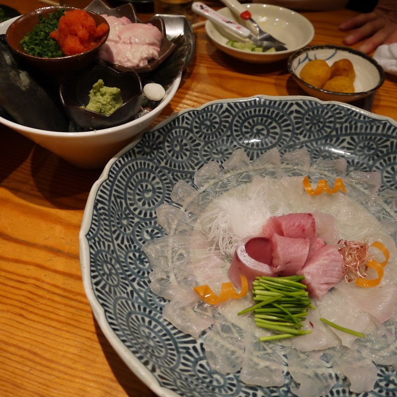 カワハギとブリの盛り合わせ(万松)