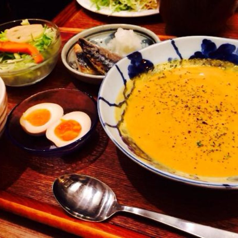 ココナッツカレー定食(いっかく食堂)