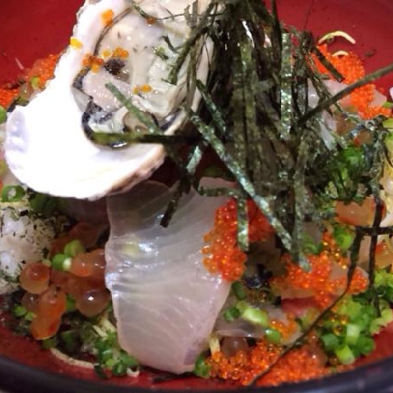 海鮮丼(活魚料理 ふく丸)