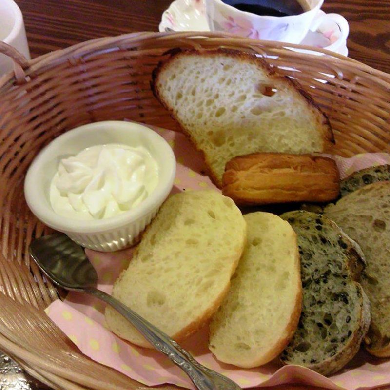 自家製焼き立てパン(レストラン カウベル本店)