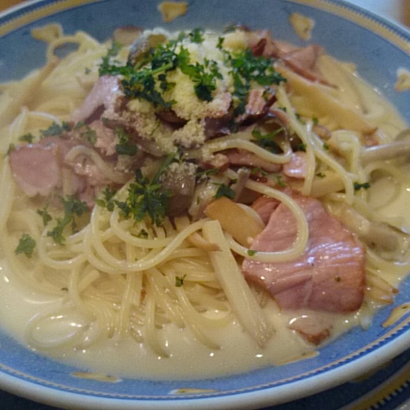 ベーコンときのこのクリームソース(ドマーニ)