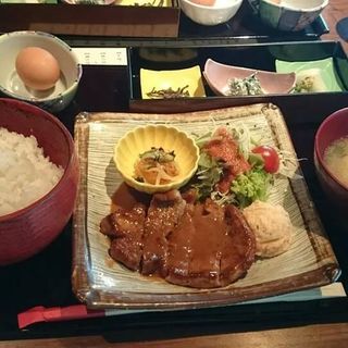 豚のゴマ味噌ランチ(雅しゅとうとう)