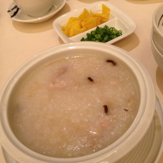 ピータン粥(Lai Po Heen)