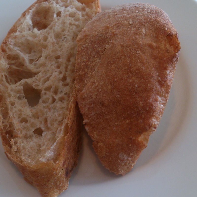 自家製パン(カフェ    イル      レガーロ)