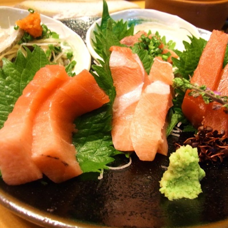 本まぐろ刺し盛り（2人前）(板前寿司・赤坂店)