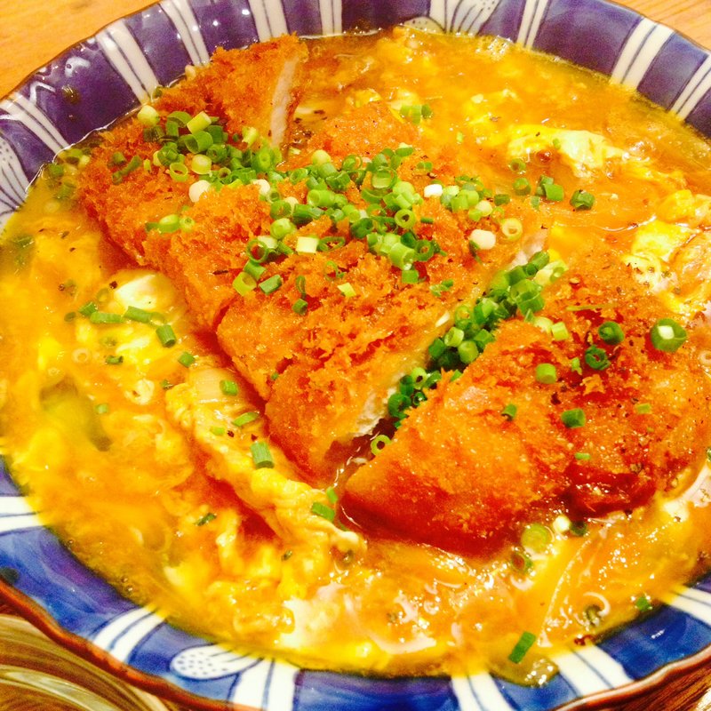 豚のカツとじ(いっかく食堂)