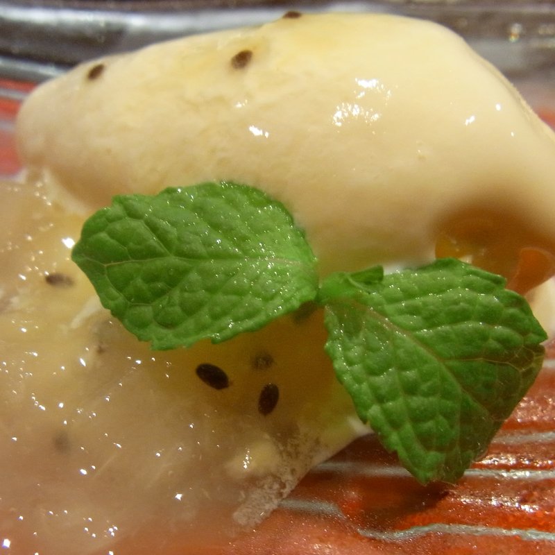 バニラ・パッションフルーツソース(賛否両論)