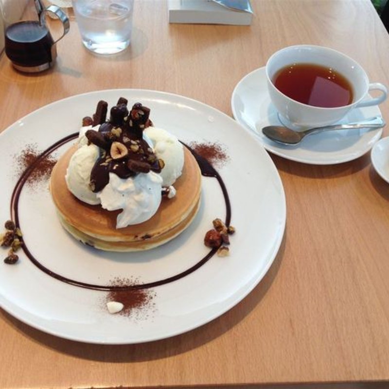 ビターチョコレートソースとキャラメリゼした4種のナッツ バニラアイス添え(Pancake Ristorante (パンケーキリストランテ))
