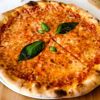 Pizza Margherita (Pizzeria Subito presto)