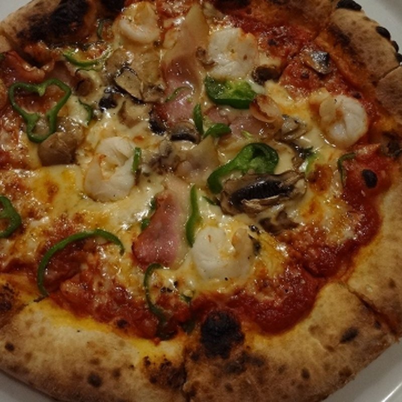 ミックスピザ(カフェ ラ・ボエム 世田谷 （Cafe La Boheme）)