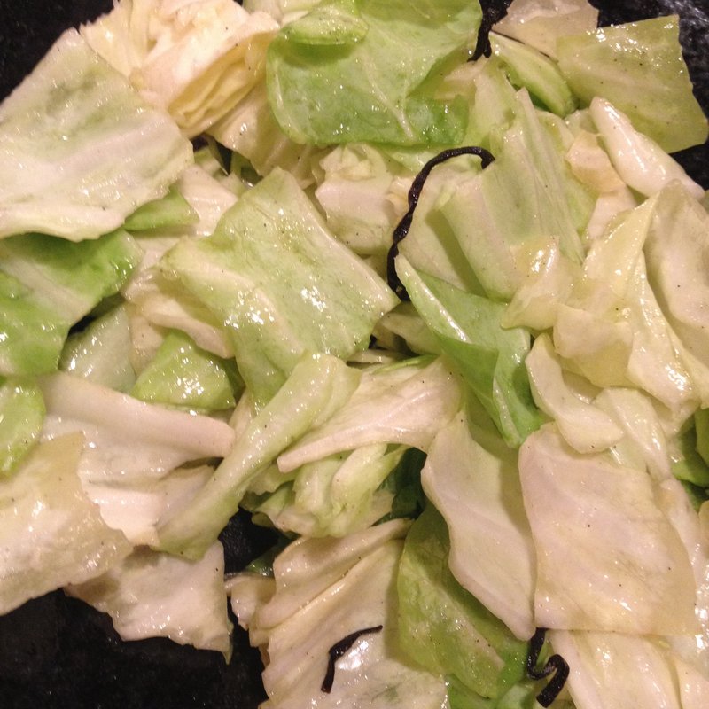 特製キャベツ盛り(やきとん筑前屋 葛西店)