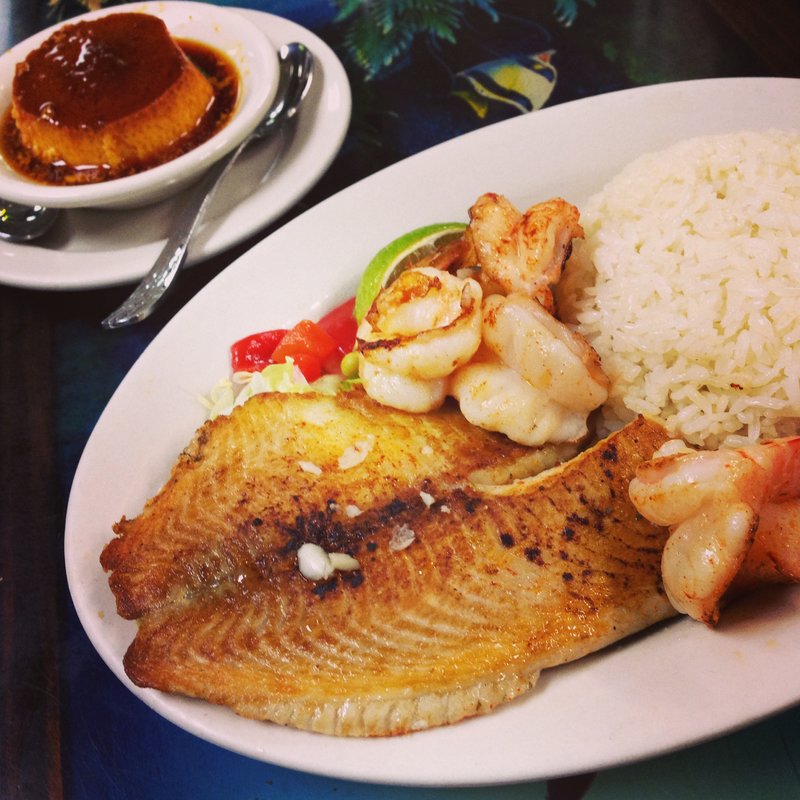 Grilled Shrimp and fish(Puerto Sagua Restaurant)