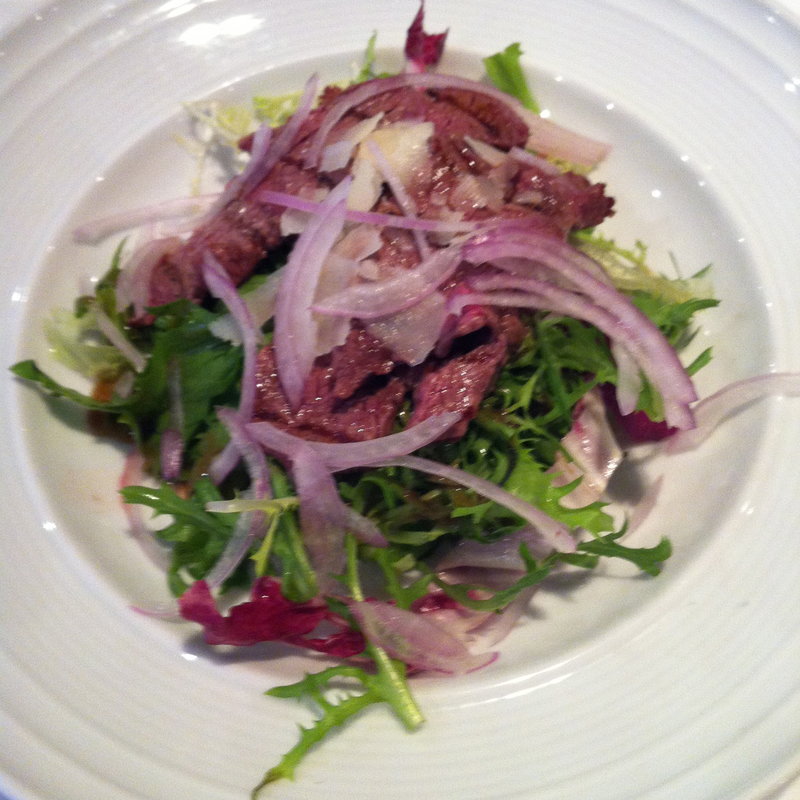 ビーフのサラダ(angelina in hanoi)