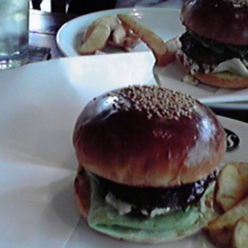 テリヤキバーガー(ARMS PARK SIDE SHOP)