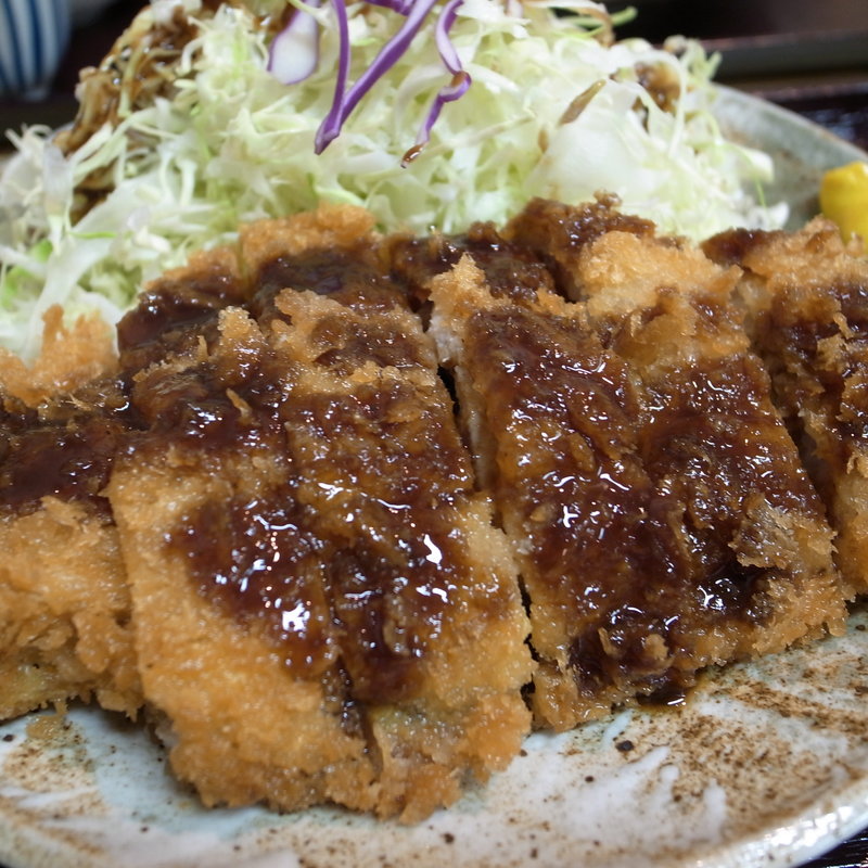 にんにくカツ定食(鎮守の森)