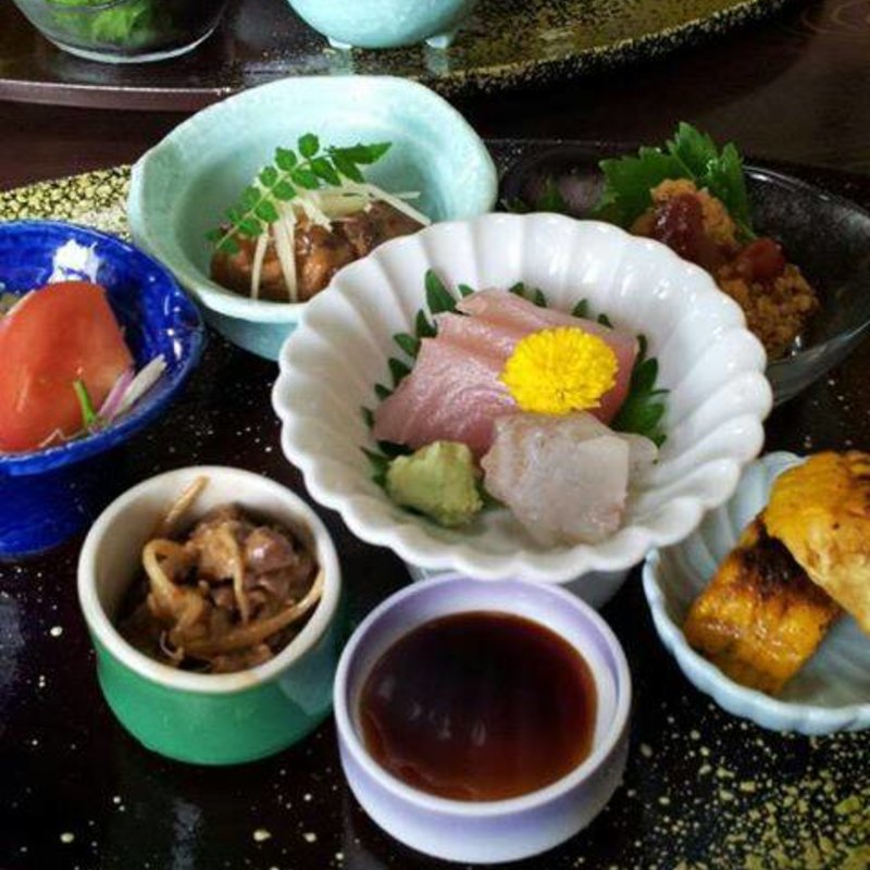 彩り膳(悠庵　島作)