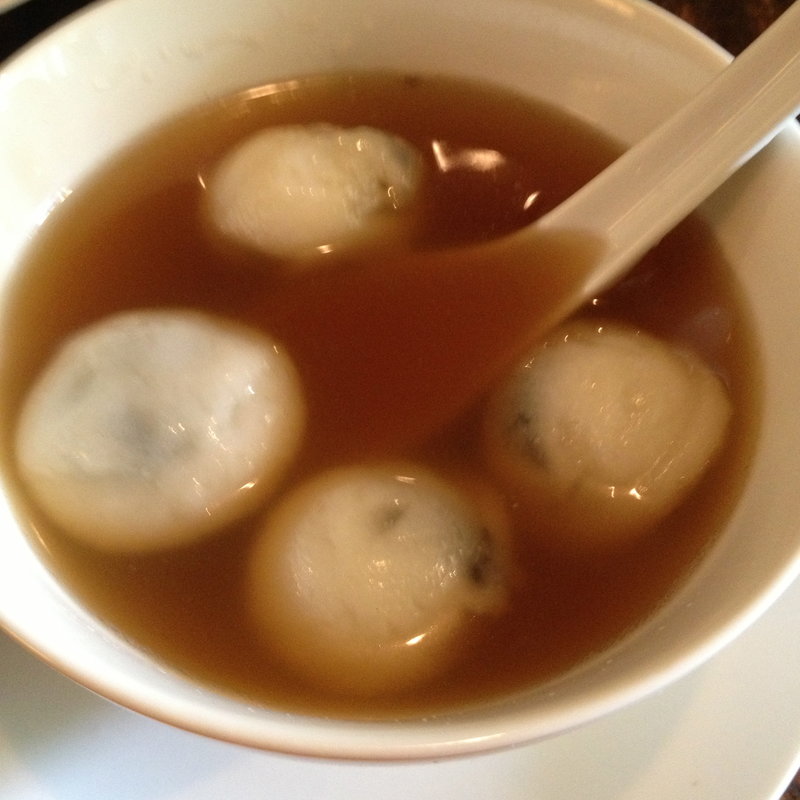 白玉団子入り生姜スープ(ニア・イコール)