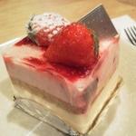 ストロベリーとホワイトチョコのムース