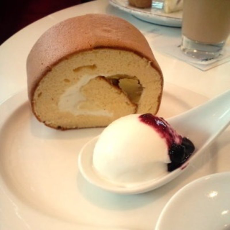 小山ロールセット(パティシエ エス コヤマ)