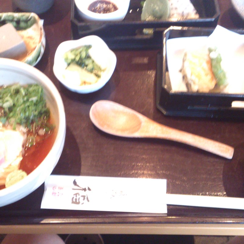 手樋くみあげ湯葉(嵯峨とうふ　稲 )