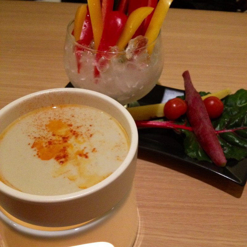 シェフ厳選野菜のバーニャカウダ(ビストロ アトリ ～BISTRO LA ATORI～)