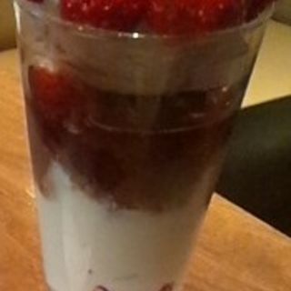 季節のパフェ(ピエールマルコリーニ銀座店)