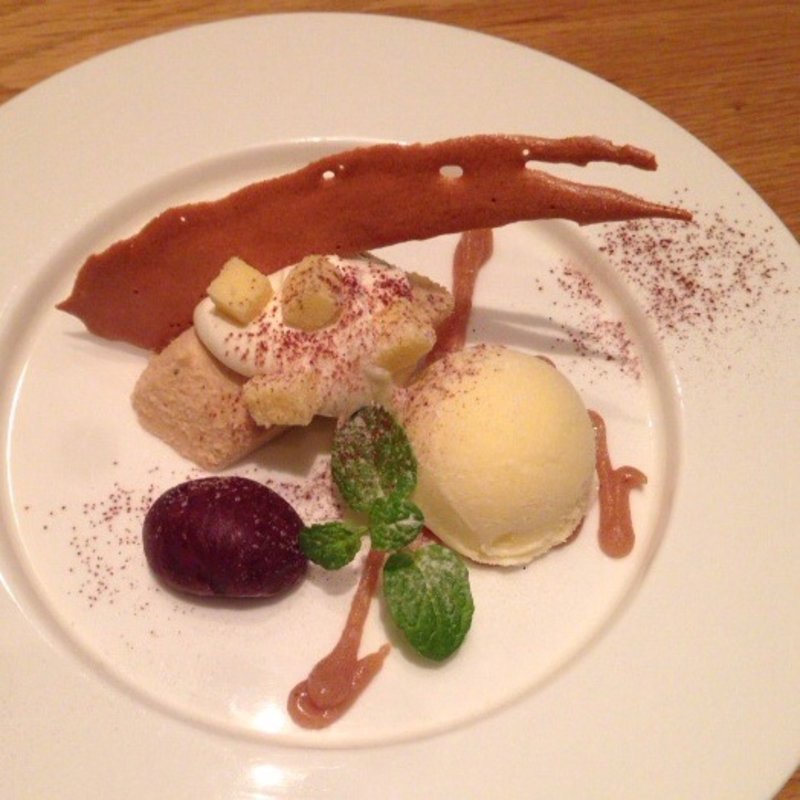 栗のムースとバニラアイスクリーム(Amalfi NOVELLO)