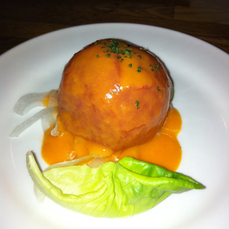 トマトのファルシーサラダ(つばめグリル ルミネ新宿店)