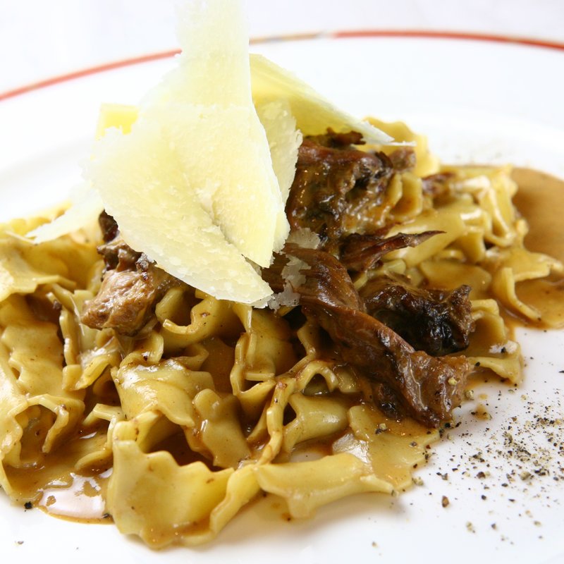 牛肉のラグーのマッファルディーネ(タントタント トルナーレ （Tanto Tanto Tornare）)