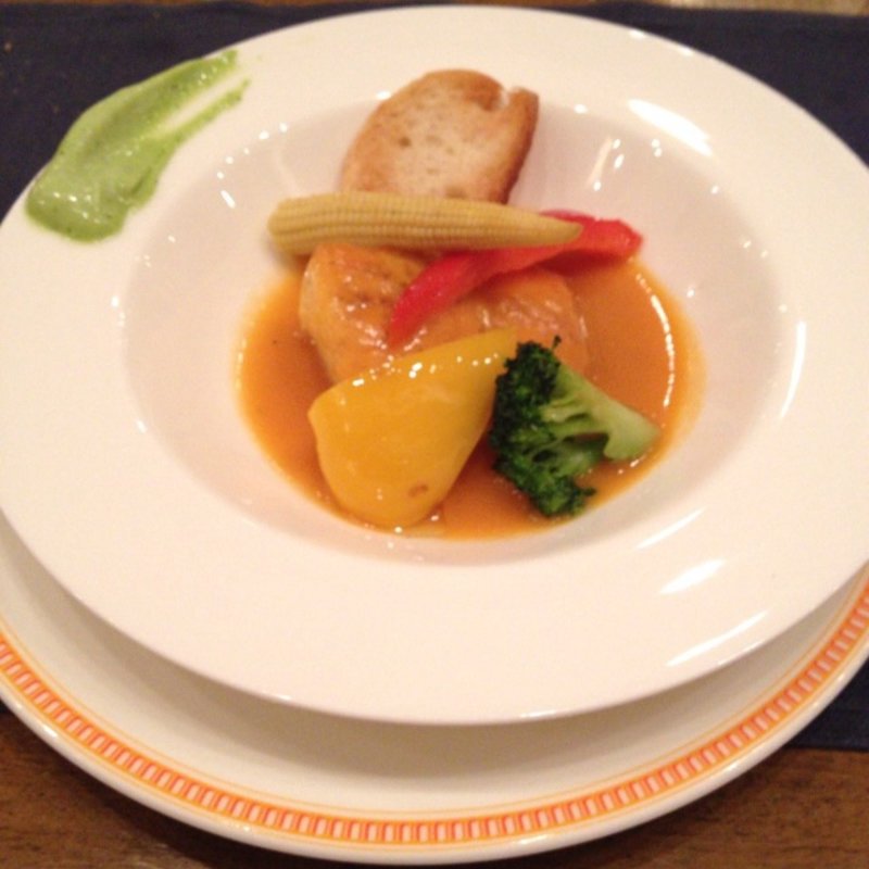 鮮魚のソテー サルスエラソース(ヒラソル)