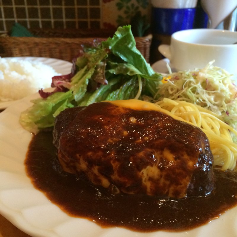 ハンバーグステーキ.(JOEGE’S KITCHEN )