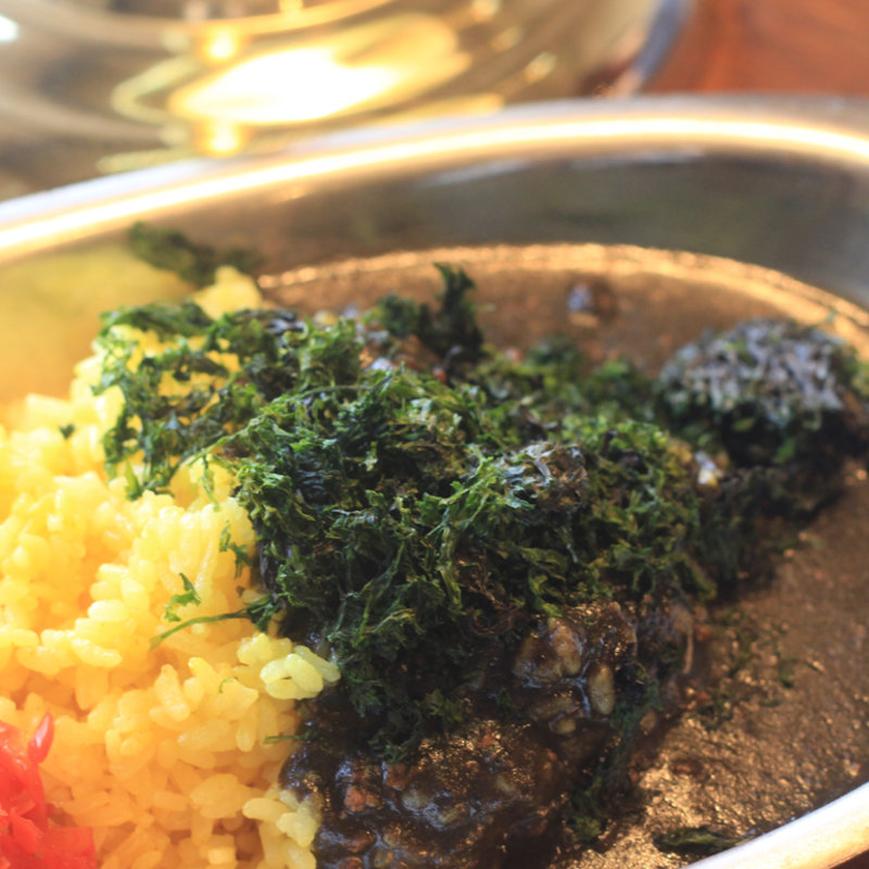 スパイシー黒カレー(Guru Guru)