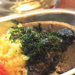 スパイシー黒カレー(Guru Guru)