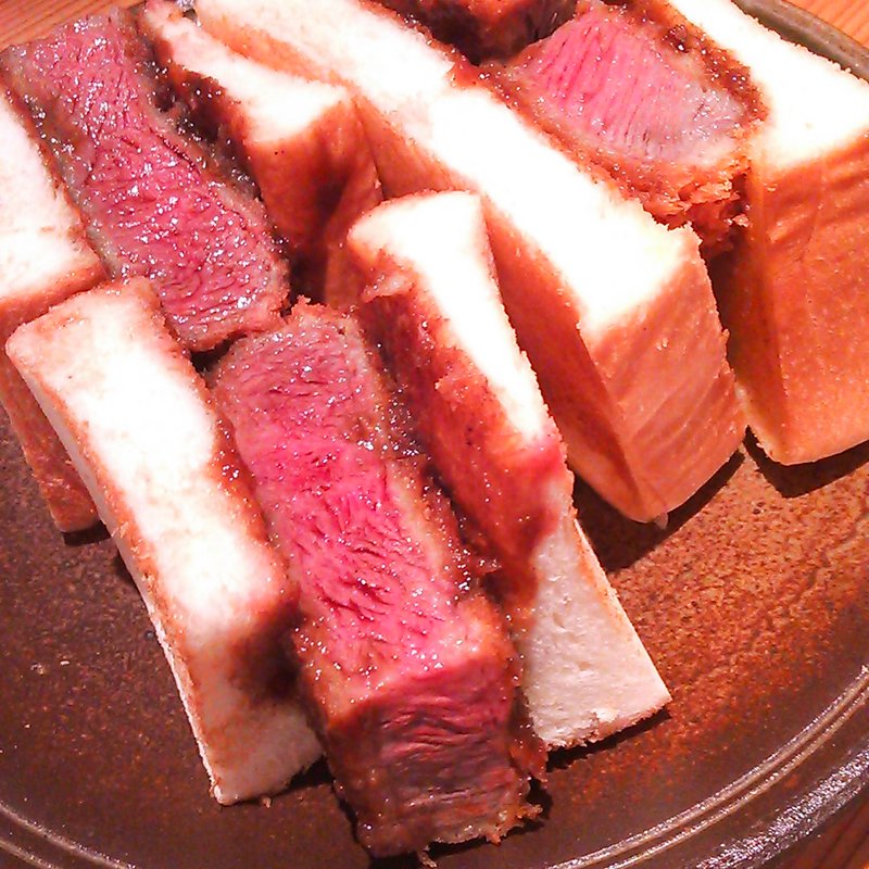 とにかく厚い。大阪の肉厚カツサンド集めました