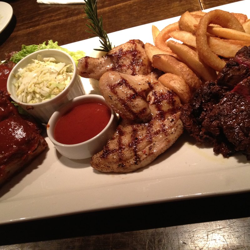 グリルミートのコンボプレート(T.Y.HARBOR)