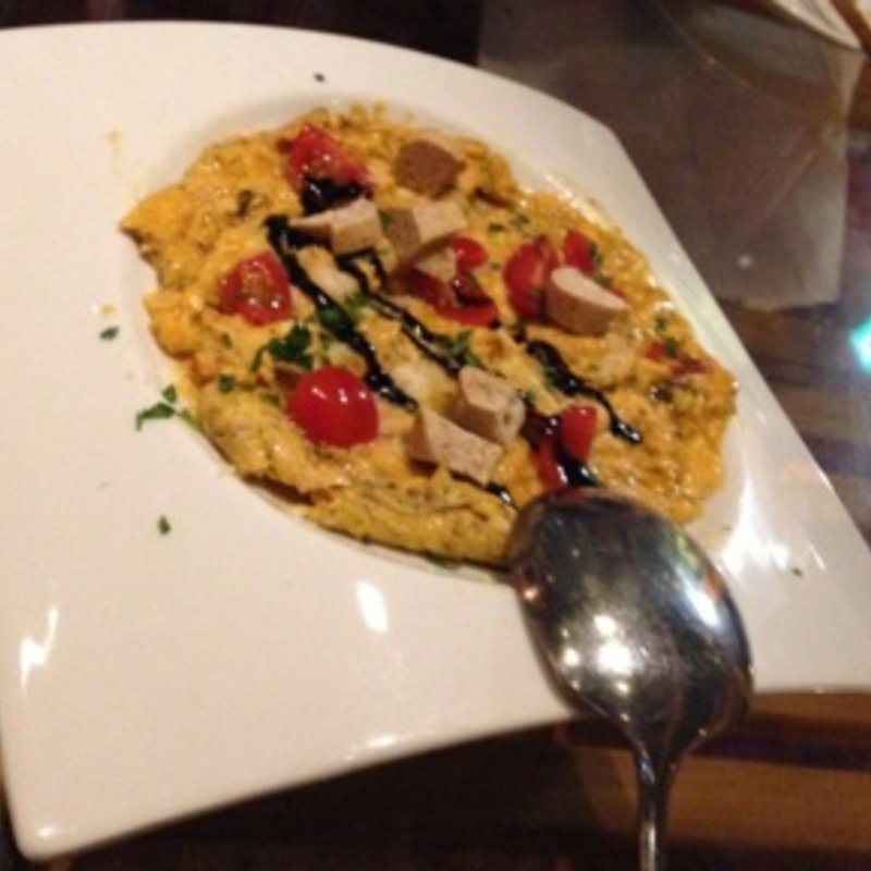 半熟トリュフオムレツ　(ロジック 難波店 （PIZZERIA＆BAR LOGIC）)