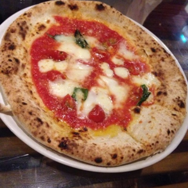 石窯ピッツァ　マルゲリータ(ロジック 難波店 （PIZZERIA＆BAR LOGIC）)