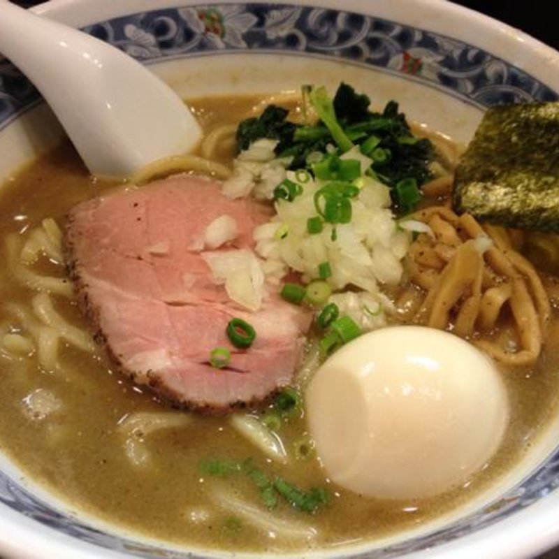 濃厚煮干豚骨(麺処 夏海 )