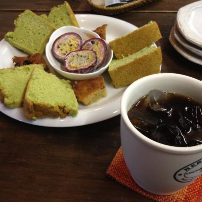 明日葉シフォン＆イチジクケーキ＆冷凍パッションフルーツ(きらく小屋)