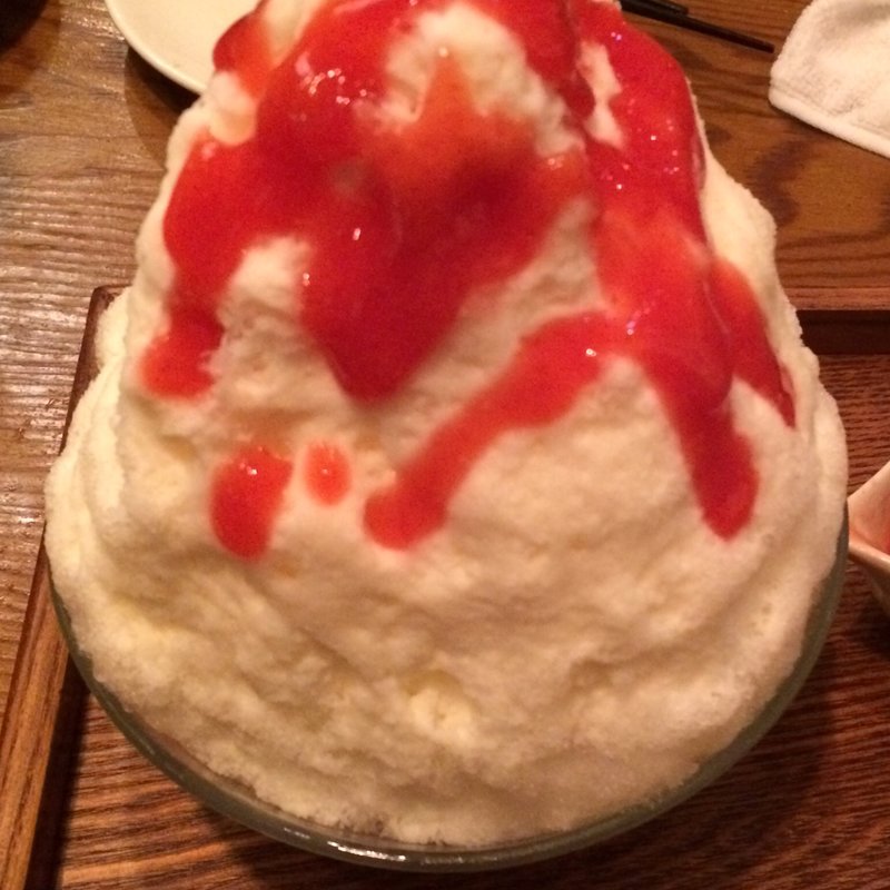 旬の果実のかき氷(琉球パクチー酒場 うるま食堂 )