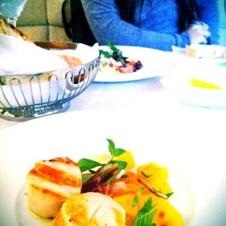 Canadian scarops grill(Estiatorio Milos)