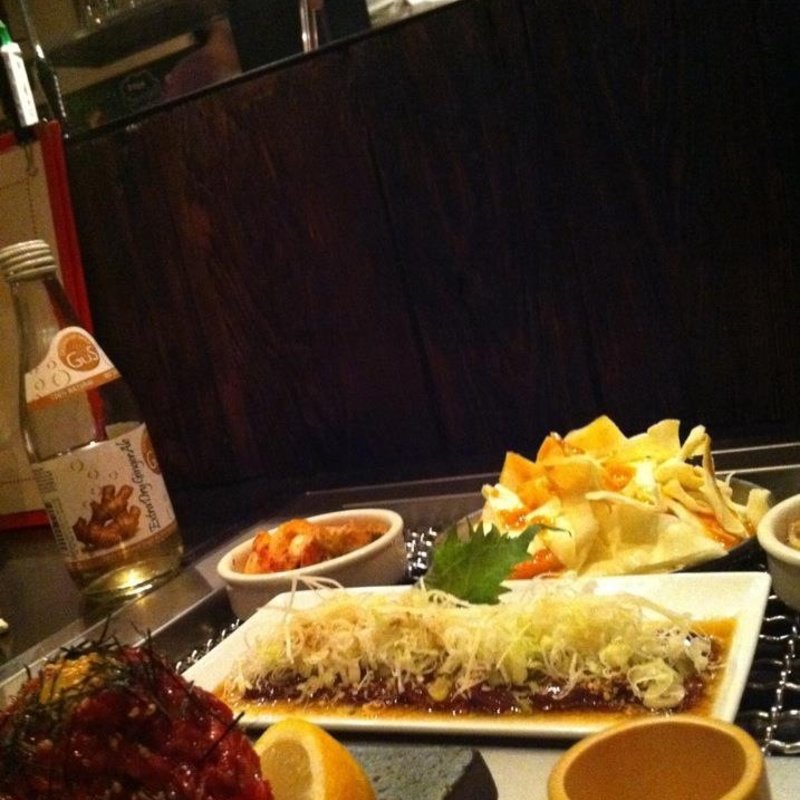 牛レバ刺し(YAKINIKU TAKASHI)