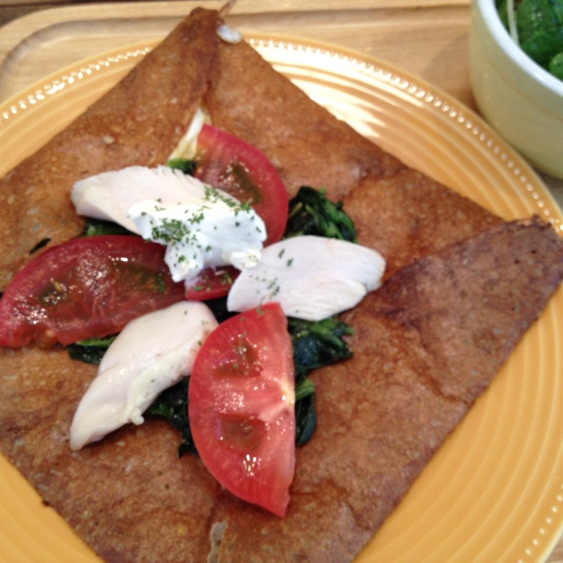 パリジェンヌ(クレープリー・スタンド・シャンデレール)