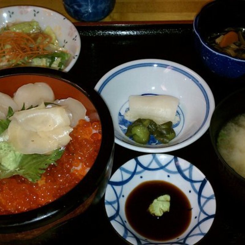 ホタテいくら丼(Michinoku)